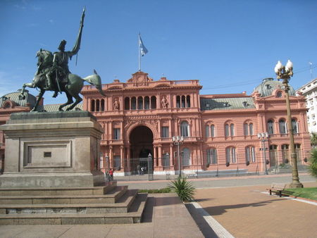 Monument to General Belgrano Casa Rosada