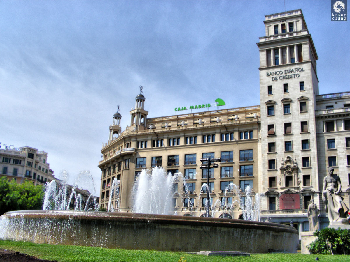Plaza de Cataluna Fountains Running and Banco Espanol De Credito